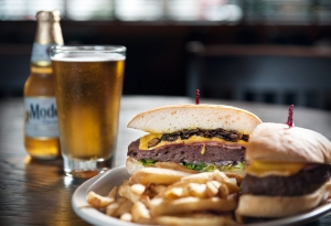 Stefan Grill Chicago beer cheeseburger fries